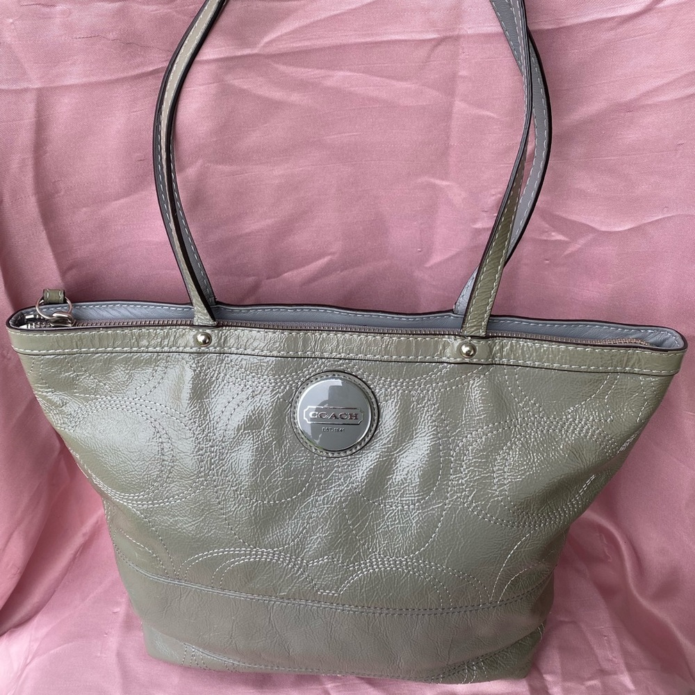 Coach Signature Stripe Stitched Patent Tote No F15142 Gray
